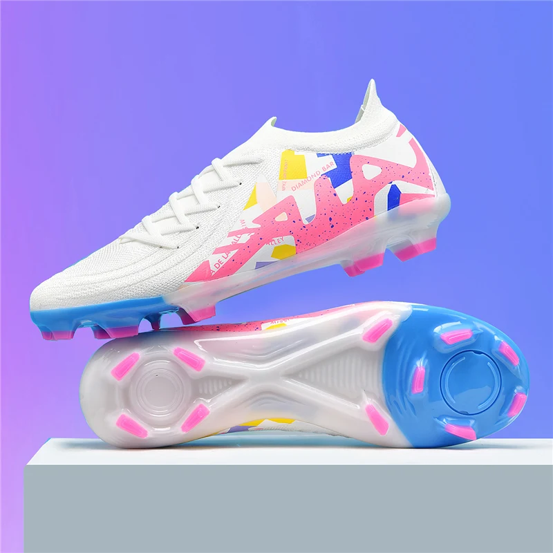 Nouveaux hommes bottes de Football crampons d'herbe intérieur adulte chaussures de Football antidérapant garçons adulte Futsal Sport ultraléger gazon confortable